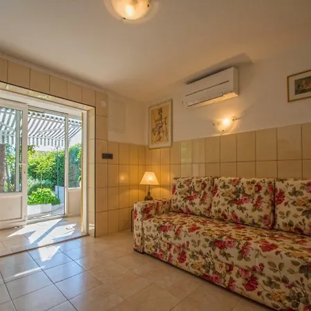 Apartment Stella Selce