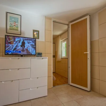 Stella Apartment
